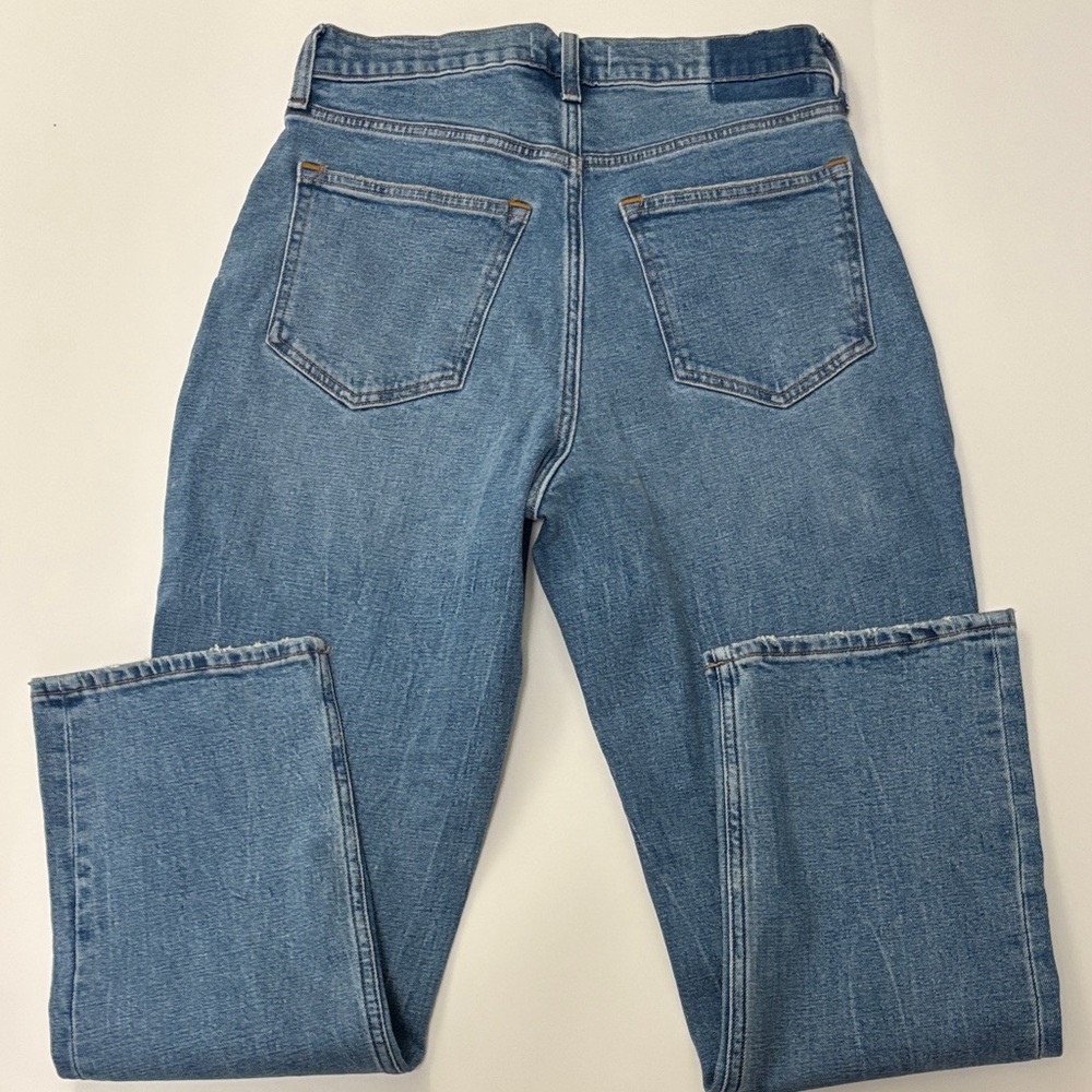 NWT Abercrombie & Fitch Women's curve love High Rise Jeans - the straight ankle
